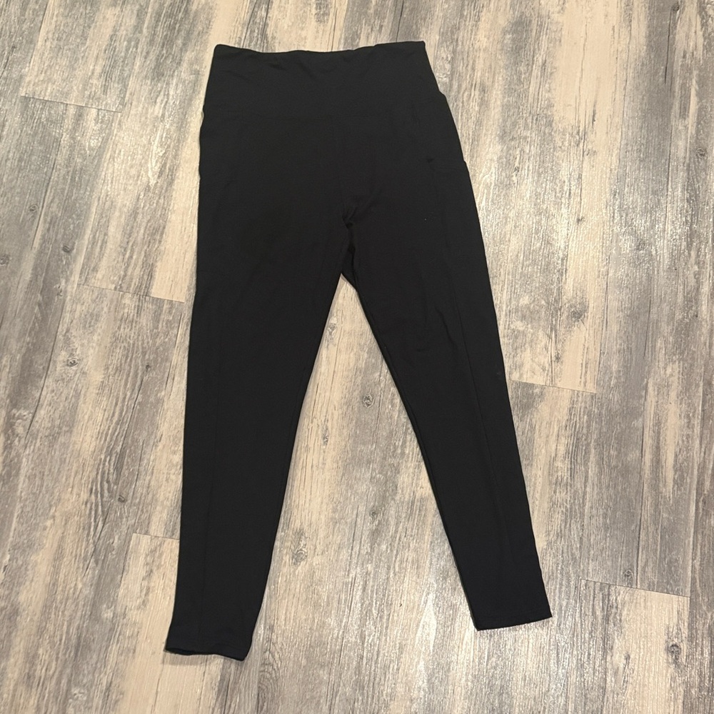 Black High-Waisted Leggings. Cross posted.